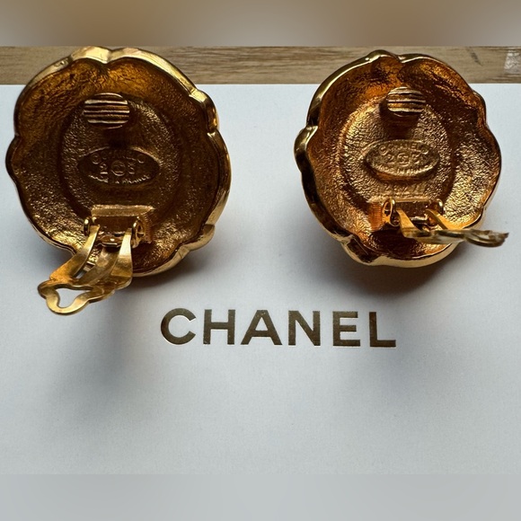 ❌❌sold❌❌Chanel - Vintage Camelia Pearl Clip on Earrings - Picture 3 of 4